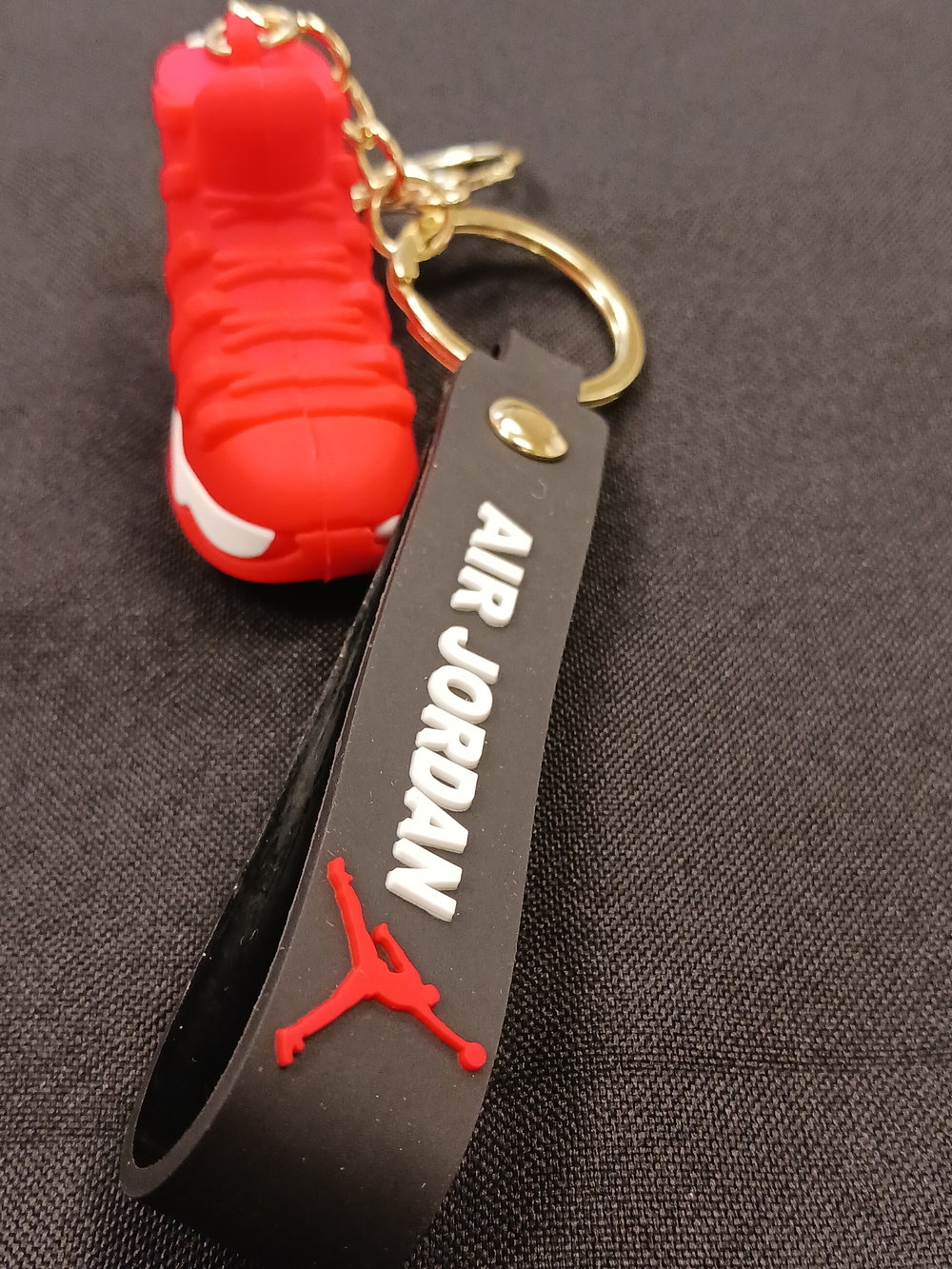 Red Sneaker Keychain - Picture 2 of 7